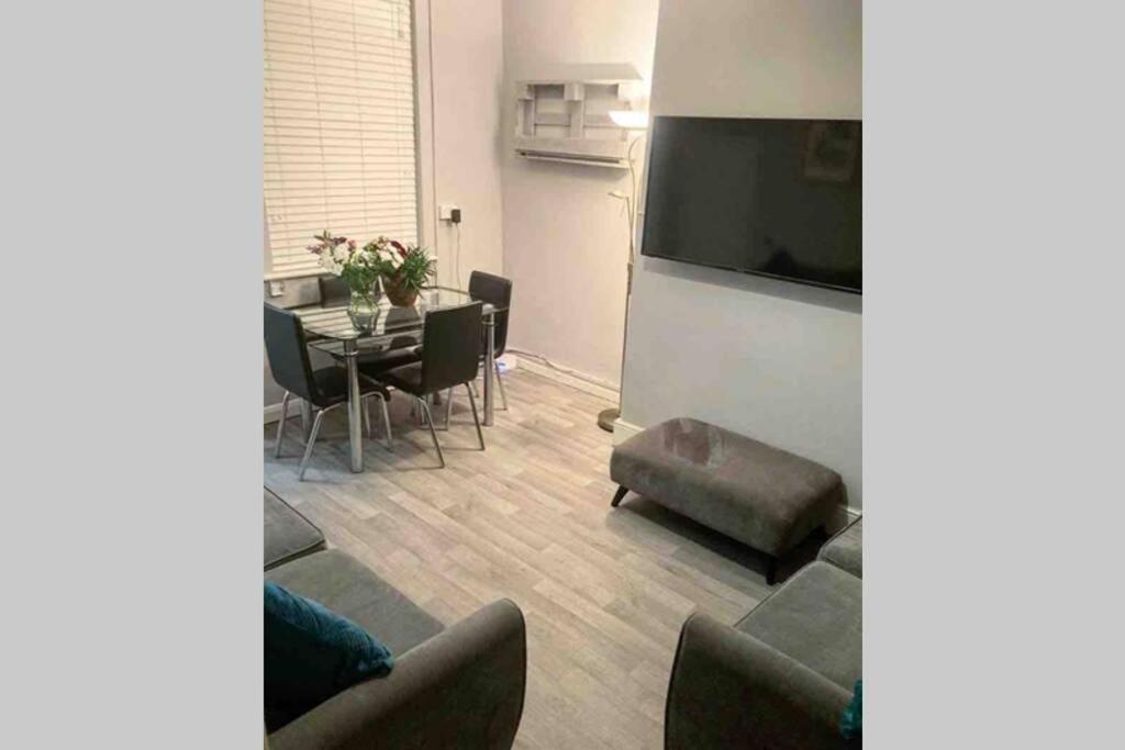 The Terrace Chester, Modern 3 Bed House Екстер'єр фото